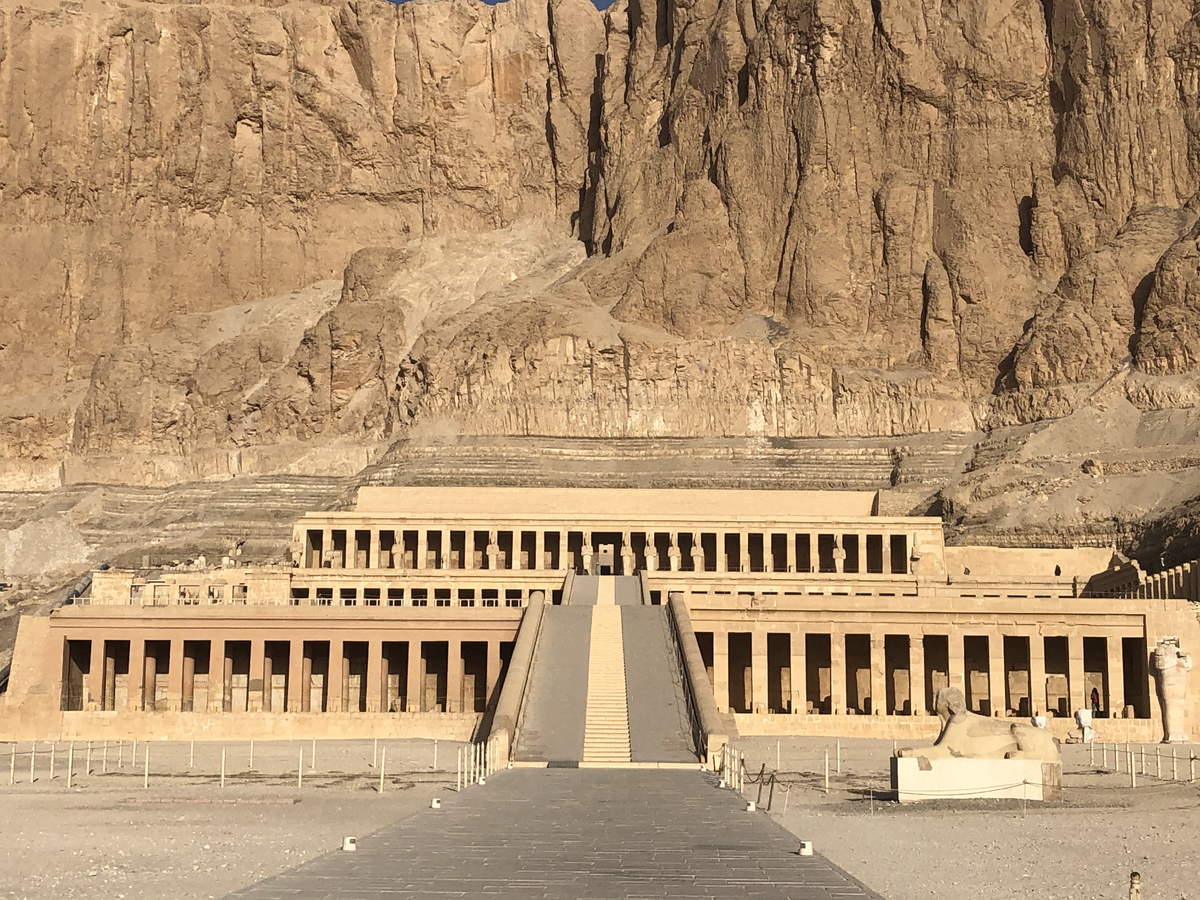 Deir el Bahari temple facade