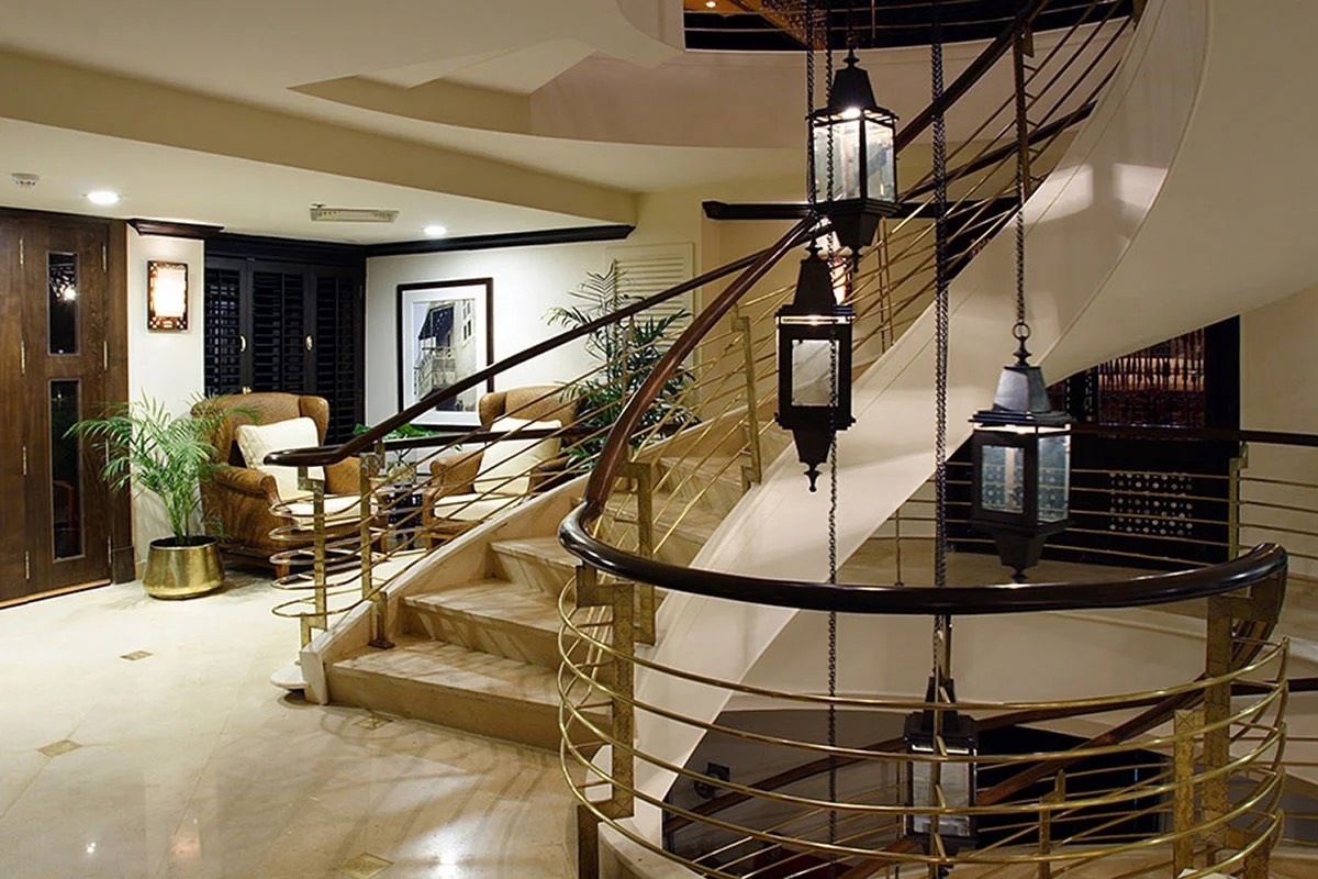 Sun Boat III stairway